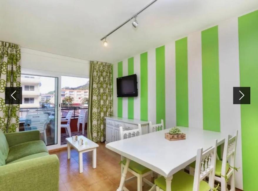 Apartamento Familiar 톨로엘라데몽트그리 외부 사진